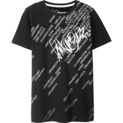 T-shirt Slim Fit bonprix czarny z nadrukiem. Czarne koszule chłopięce bonprix, z nadrukiem, z okrągłym kołnierzem, bez rękawów. Za 29,99 zł.