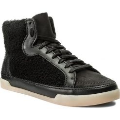 Sneakersy CLARKS - Hidi Haze 261285524 Black Combi Leather. Czarne półbuty damskie Clarks, na co dzień, bez wzorów, ze skóry, bez obcasa, na płaskiej podeszwie, bez zapięcia. W wyprzedaży za 229,00 zł.