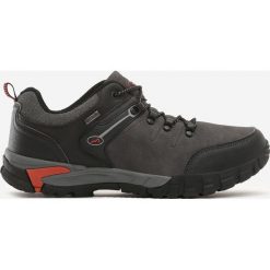 Szare Buty Sportowe Merton. Szare buty sportowe męskie Born2be, bez zapięcia. W wyprzedaży za 89,99 zł.