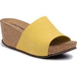 Klapki GINO ROSSI - Kebba DL477N-TWO-BN00-2100-X 11. Żółte klapki damskie Gino Rossi, bez wzorów, ze skóry, bez obcasa, na obcasie. Za 289,00 zł.