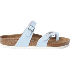 Birkenstock niebieskie Mayari Bf 638 Brushed Sky. Niebieskie klapki damskie Birkenstock, w paski, z mikrofibry, bez obcasa. W wyprzedaży za 269,00 zł.