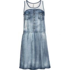 Sukienka z materiału w optyce denimu z koronką bonprix niebieski "washed". Niebieskie sukienki damskie bonprix, w koronkowe wzory, z materiału, bez kołnierzyka, bez rękawów. Za 119,99 zł.