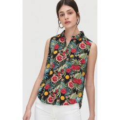 Koszula bez rękawów - Zielony. Zielone koszule damskie Cropp, s, bez wzorów, bez kołnierzyka, bez rękawów. Za 39,99 zł.