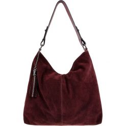 Skórzana torebka w kolorze bordowym - (S)38 x (W)43 x (G)12 cm. Czerwone torebki klasyczne damskie Wojas, bez wzorów, ze skóry, bez dodatków. W wyprzedaży za 419,95 zł.