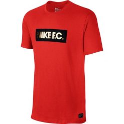 Nike Koszulka męska F.C. Foil Tee czerwona r. L (810505-658). Czerwone koszulki sportowe męskie Nike, l. Za 89,00 zł.