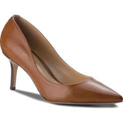 Szpilki LAUREN RALPH LAUREN - Lanette 802723236002 Polo Tan. Pomarańczowe półbuty damskie Lauren Ralph Lauren, bez wzorów, ze skóry ekologicznej, bez obcasa, na obcasie, bez zapięcia. Za 479,90 zł.