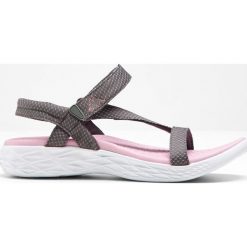 Sandały Kappa bonprix brunatny. Pomarańczowe sandały damskie bonprix, w paski, bez obcasa, z paskami. Za 69,99 zł.