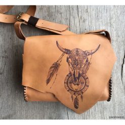 Torebka skórzana buffalo skull indiańska torba. Brązowe torby męskie na ramię marki Pakamera, ze skóry, duże. Za 280,00 zł.