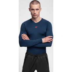 Longsleeve treningowy męski TSMLF300 - granat melanż. Czarne koszulki męskie termoaktywne 4f, m, bez wzorów, z materiału, bez kołnierzyka, z długim rękawem, długie. W wyprzedaży za 39,99 zł.