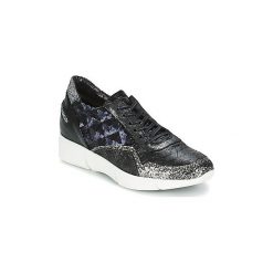 Buty Mjus LUKAVAC. Czarne trampki i tenisówki damskie MJUS, bez wzorów, bez zapięcia. Za 284,50 zł.
