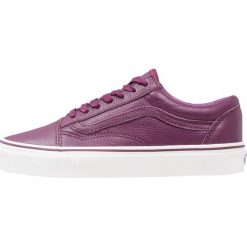 Vans UA OLD SKOOL Tenisówki i Trampki grape wine/blanc de blanc. Szare tenisówki damskie marki Vans, z materiału. W wyprzedaży za 169,50 zł.