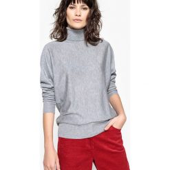 Golfy damskie: Sweter z golfem