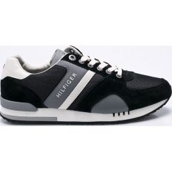 Tommy Hilfiger - Buty. Czarne halówki męskie TOMMY HILFIGER, z gumy, na sznurówki. W wyprzedaży za 319,90 zł.