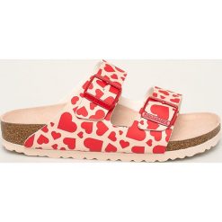 Birkenstock - Klapki Arizona BFDD. Czerwone klapki damskie Birkenstock, bez wzorów, z gumy, bez obcasa, na obcasie. Za 319,90 zł.