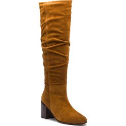 Kozaki MARC O'POLO - 807 14798001 300 Cognac 720. Pomarańczowe kozaki damskie Marc O'Polo, ze skóry, bez obcasa, bez zapięcia. W wyprzedaży za 599,00 zł.