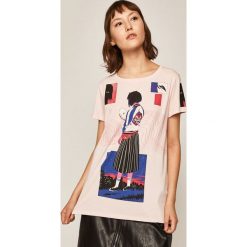 Medicine - T-shirt Manifesto. Różowe bluzki damskie MEDICINE, s, z nadrukiem, z bawełny, z okrągłym kołnierzem, z krótkim rękawem. Za 59,90 zł.