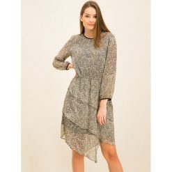 Sukienka codzienna DKNY P9HB8COH. Brązowe sukienki damskie DKNY, na co dzień, s, bez wzorów, z poliesteru, bez kołnierzyka, bez rękawów, proste. W wyprzedaży za 319,00 zł.