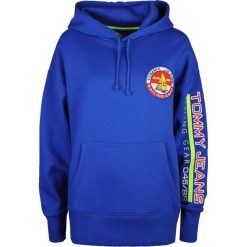 Tommy Jeans Bluza "90' Sailing". Bluzy damskie TOMMY HILFIGER, bez wzorów, z jeansu, bez rękawów, bez kaptura. Za 349,00 zł.