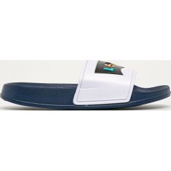 Levi's - Klapki dziecięce. Niebieskie sandały dziewczęce Levi's®, ze skóry, bez zapięcia. Za 69,90 zł.