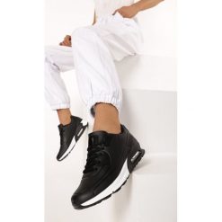 Czarne Buty Sportowe Cold Nights. Czarne buty sportowe damskie Born2be, bez wzorów, sportowe. Za 99,99 zł.