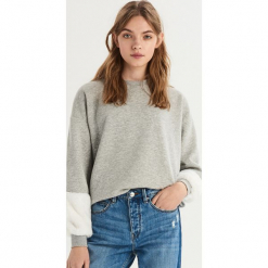 Bluza z pluszowymi rękawami - Jasny szar. Szare bluzy damskie marki Sinsay, l. Za 49,99 zł.