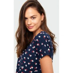 Top z nadrukiem. Bluzki damskie Greenpoint, z nadrukiem, z elastanu, bez kołnierzyka, bez rękawów. Za 49,99 zł.