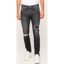 Jeansy Skinny Fit Calvin Klein Jeans J30J312891. Czarne jeansy męskie Calvin Klein Jeans, m, bez wzorów, z elastanu. W wyprzedaży za 329,00 zł.