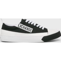 Armani Exchange - Buty. Czarne sneakersy męskie Armani Exchange, z okrągłym noskiem, na sznurówki. W wyprzedaży za 269,90 zł.