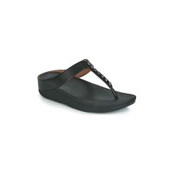 Japonki FitFlop FINO TREASURE. Czarne klapki damskie FitFlop, bez wzorów, bez obcasa. W wyprzedaży za 335,20 zł.