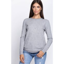 Szary Sweter First Destinate. Szare bez kategorii Born2be, xl, z okrągłym kołnierzem. Za 74,99 zł.