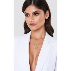 NA-KD Accessories Naszyjnik Aquarius - Gold. Żółte naszyjniki damskie marki NA-KD Accessories, złote. Za 32,00 zł.