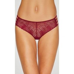 Etam - Figi Judy. Fioletowe majtki damskie marki Etam, bez wzorów, z elastanu. W wyprzedaży za 59,90 zł.