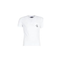 T-shirty z krótkim rękawem Calvin Klein Jeans MONOGRAM POCKET SLIM. T-shirty męskie Calvin Klein Jeans. Za 103,20 zł.