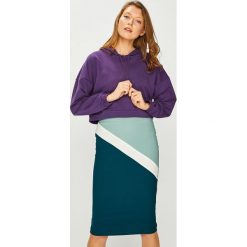 Trendyol - Bluza. Fioletowe bluzy damskie Trendyol, s, bez wzorów, z bawełny, bez rękawów, z kapturem. W wyprzedaży za 37,90 zł.