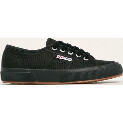 Superga - Tenisówki. Czarne trampki i tenisówki damskie Superga, bez wzorów, z gumy, na sznurówki. W wyprzedaży za 179,90 zł.