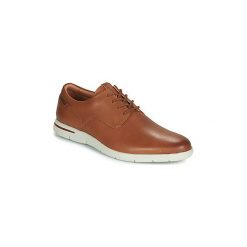 Derby Clarks Vennor Walk. Pomarańczowe półbuty męskie Clarks, bez wzorów, bez zapięcia. Za 359,20 zł.