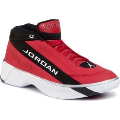 Buty NIKE - Jordan Team Showcase CD4150 600 Gym Red/White/Black. Czerwone buty sportowe męskie Nike, ze skóry, bez zapięcia, do koszykówki. Za 649,00 zł.