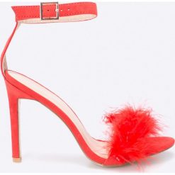 Public Desire - Sandały. Czerwone sandały damskie marki Public Desire, z materiału, na obcasie. W wyprzedaży za 89,90 zł.