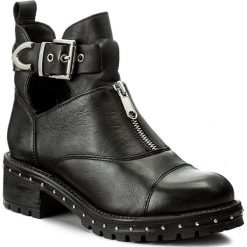 Botki BRONX - 47042-A BX 1417 Black/Silver 187. Czarne botki damskie skórzane marki Bronx. W wyprzedaży za 339,00 zł.