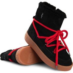Botki Pepe Jeans. Botki damskie na zimę, z jeansu, przed kolano, na wysokim obcasie, bez zapięcia. Za 199,00 zł.