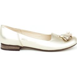 Klasyczne balerinki z frędzlami - skóra naturalna - model 009 - kolor złoty. Żółte baleriny damskie Zapato, bez wzorów, ze skóry, eleganckie, na niskim obcasie, na obcasie. W wyprzedaży za 173,40 zł.