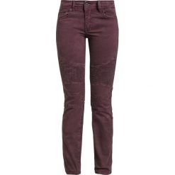 Black Premium by EMP Kim Jeansy damskie bordowy. Czerwone jeansy damskie marki Black Premium by EMP. Za 121,90 zł.