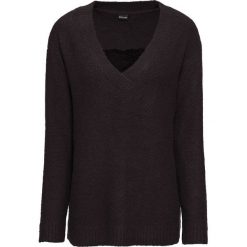 Sweter dzianinowy z koronką bonprix czarny. Czarne swetry damskie bonprix, w koronkowe wzory, z dzianiny, bez rękawów, bez kaptura. Za 99,99 zł.