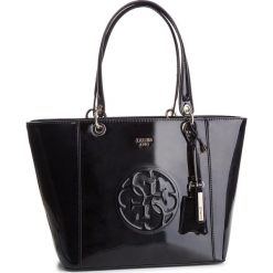 Torebka GUESS - HWPH66 91230 BLA. Czarne torebki klasyczne damskie marki Guess, z aplikacjami, ze skóry ekologicznej. Za 629,00 zł.