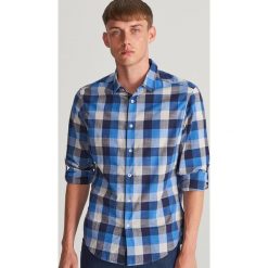 Koszula regular fit w kratę - Niebieski. Niebieskie koszule męskie Reserved, s, bez wzorów, bez kołnierzyka, bez rękawów. Za 99,99 zł.