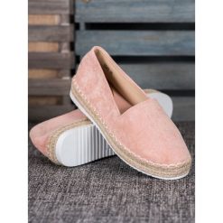 Pudrowe zamszowe espadryle. Espadryle damskie SMALL SWAN, bez wzorów, z zamszu, bez obcasa. Za 89,90 zł.