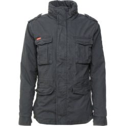 Superdry CLASSIC ROOKIE MILITARY Kurtka przejściowa carbon grey. Szare kurtki męskie przejściowe marki Superdry, z bawełny, sportowe. Za 509,00 zł.