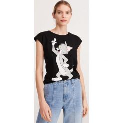 T-shirt Tom i Jerry - Czarny. Czarne t-shirty damskie Reserved, s, bez wzorów, bez kołnierzyka. Za 39,99 zł.
