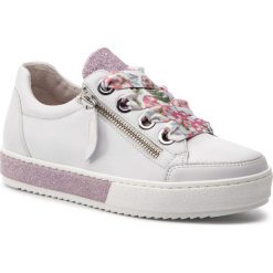 Sneakersy GABOR - 26.509.52 Weiss/Rosa(Se.Fl.). Białe sneakersy damskie Gabor, ze skóry. W wyprzedaży za 349,00 zł.