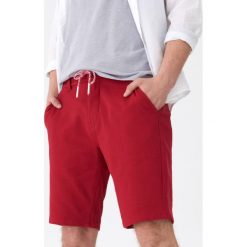 Szorty chino - Czerwony. Czerwone spodenki i szorty męskie House, s, bez wzorów. Za 89,99 zł.